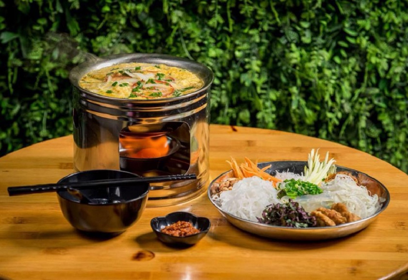 Lẩu sứa Quy Nhơn - món ăn không nên bỏ qua khi đến thành phố biển