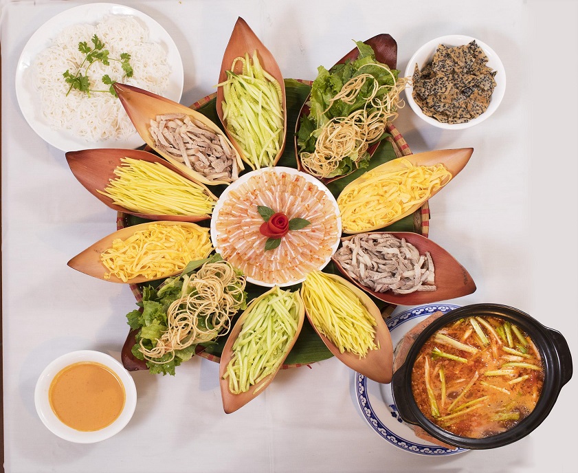 Quán lẩu thả cá mai Sóc Nâu nức tiếng Phan Thiết