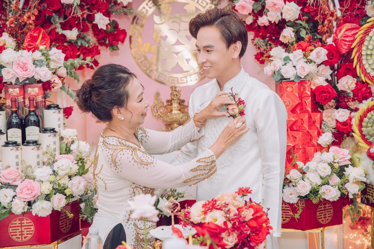 Đính hôn là gì Những nghi thức của lễ đính hôn