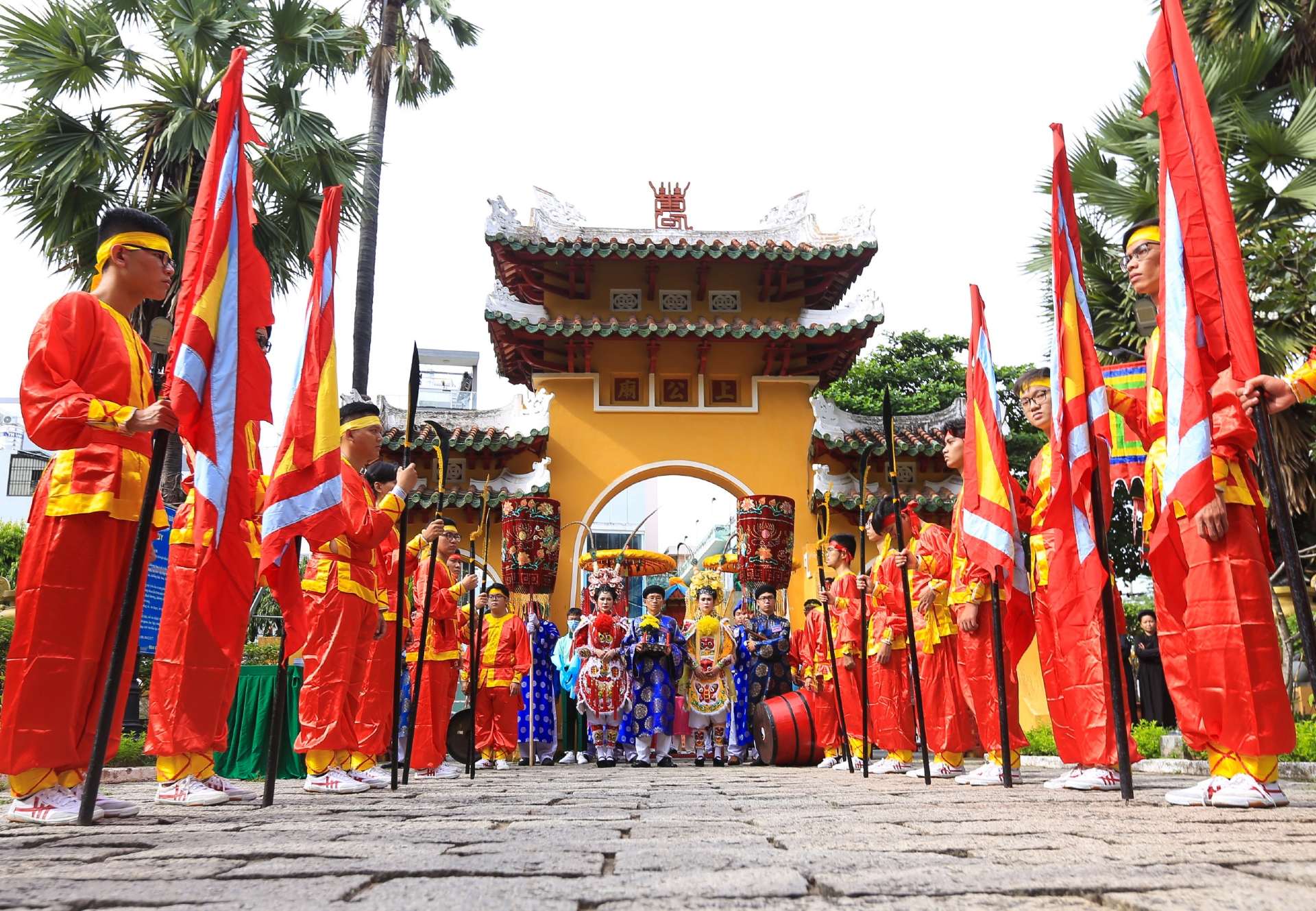 Lễ hội ở Lăng Ông Bà Chiểu