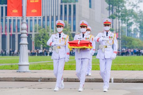 Kinh nghiệm xem lễ Thượng cờ Lăng Bác – nghi lễ cấp Quốc gia Việt Nam