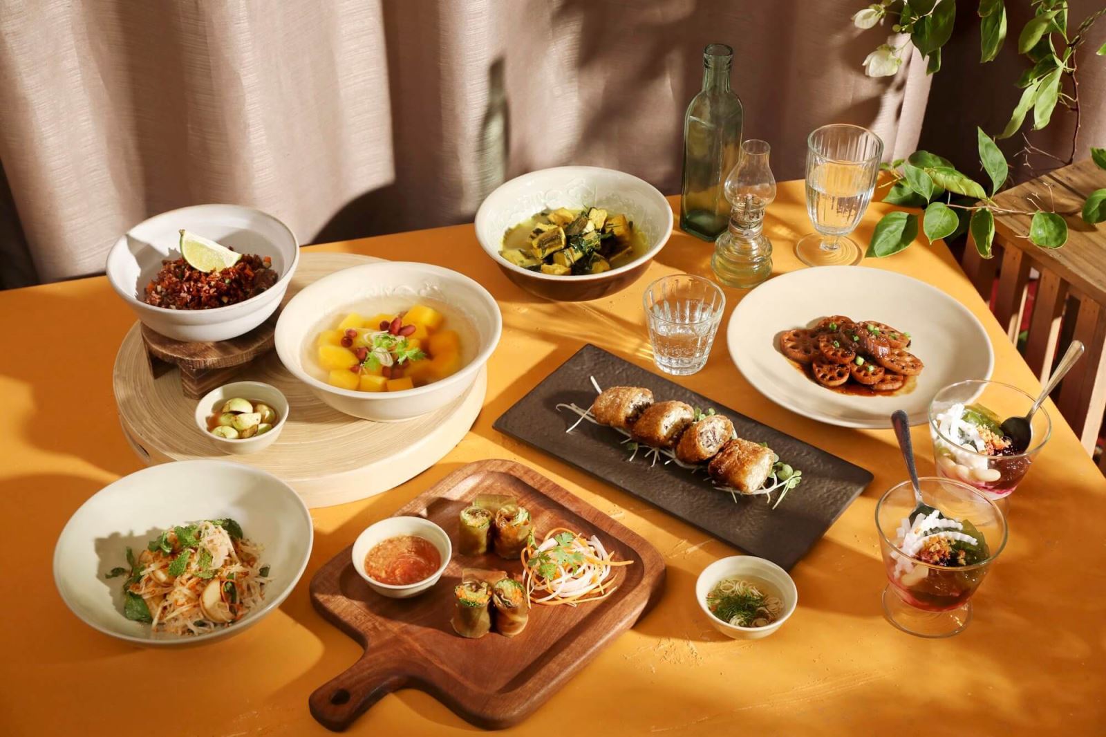 Lễ Vu Lan Có thể chọn dâng món chay hoặc món mặn tùy theo truyền thống gia đình trong ngày Vu Lan