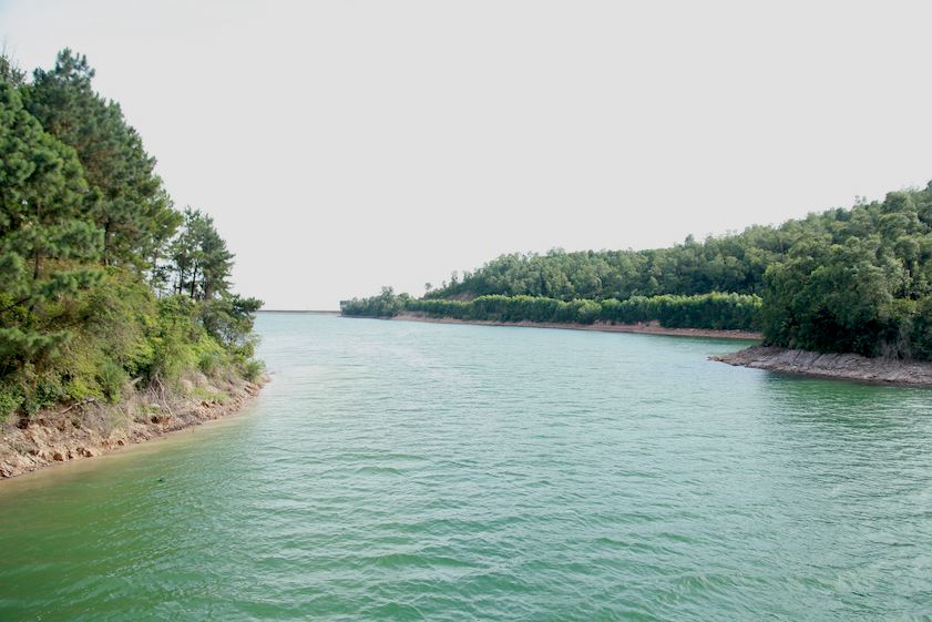 Hồ Kẻ Gỗ được xây năm 1976