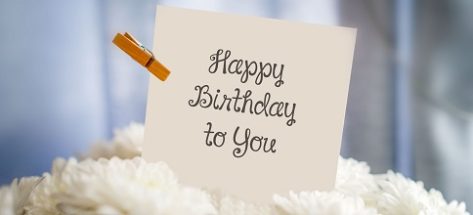 Tổng hợp status, thơ, lời chúc sinh nhật cho bản thân hay, hài hước nhất