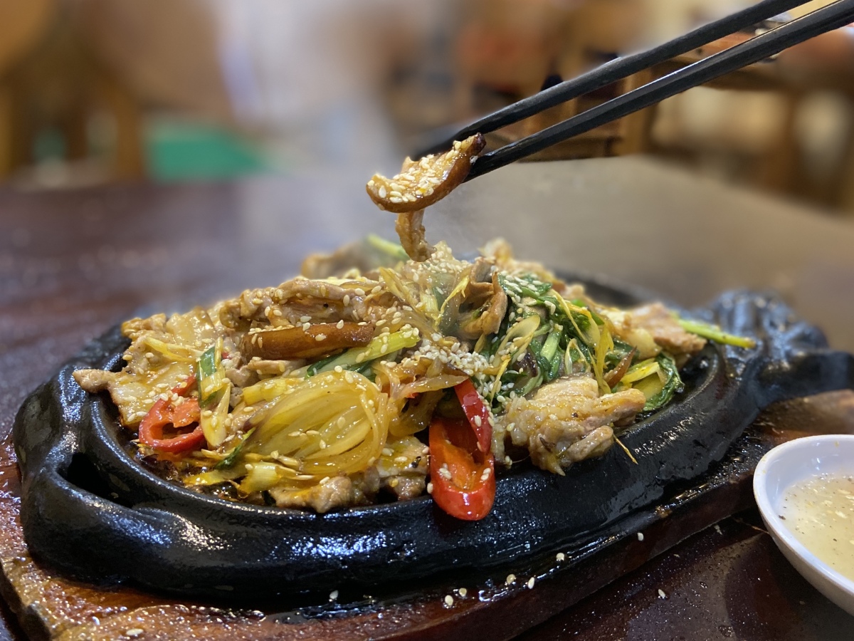 Lợn bản đế gang Sa Pa