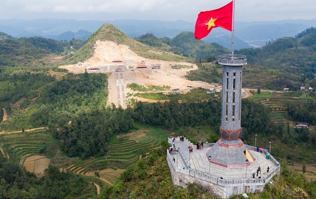 Lung Cu Flag Tower: An iconic landmark of Ha Giang