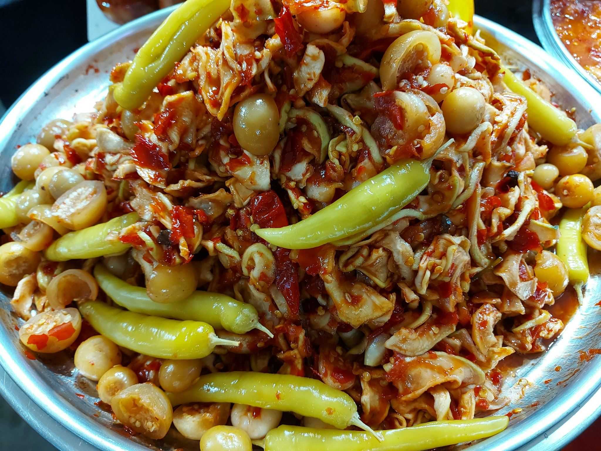 Mắm Huế Mắm dưa Huế ăn với cơm thì ngon hết sẩy