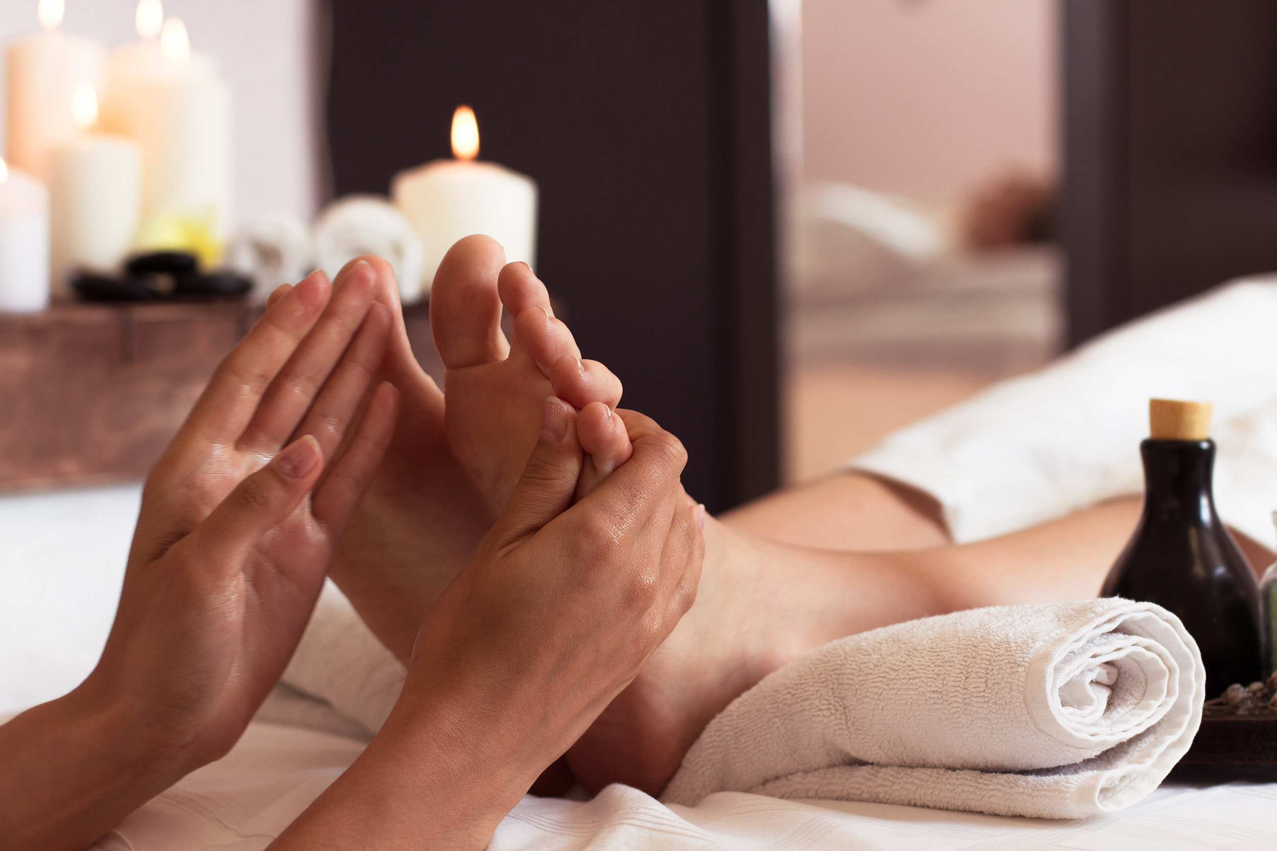 Massage chân Nha Trang