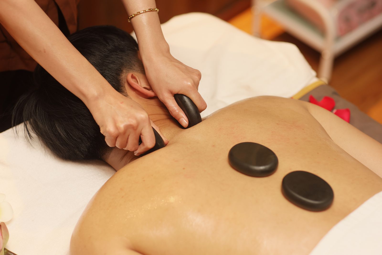 massage vật lý trị liệu Nha Trang