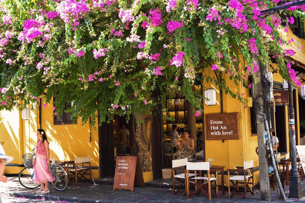 Hoi An cafe Moments Hoi An cafe