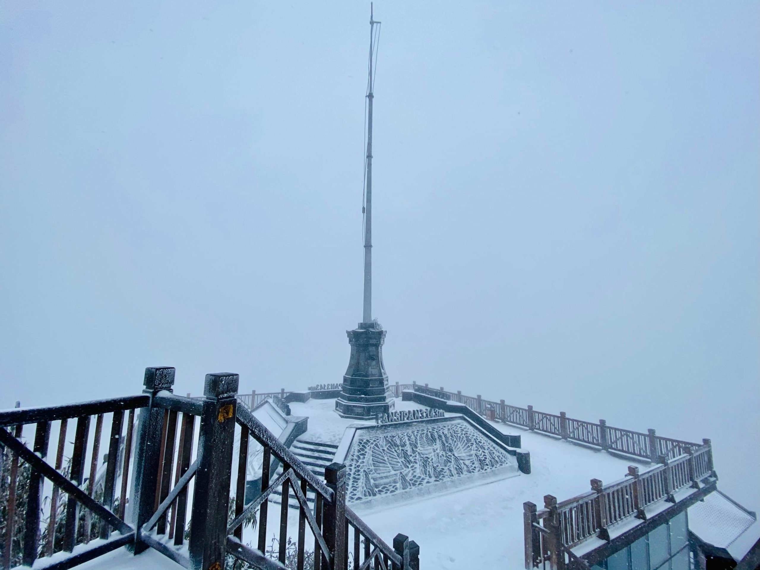 Ngắm tuyết rơi ở Sa Pa