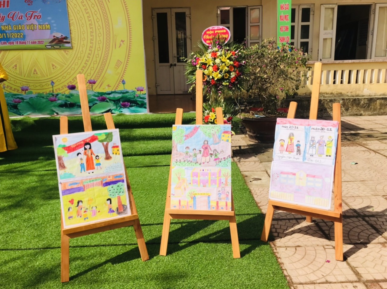 Ngày Nhà giáo Việt Nam 20/11 Hình ảnh ngày 20/11 qua những tranh vẽ của học sinh