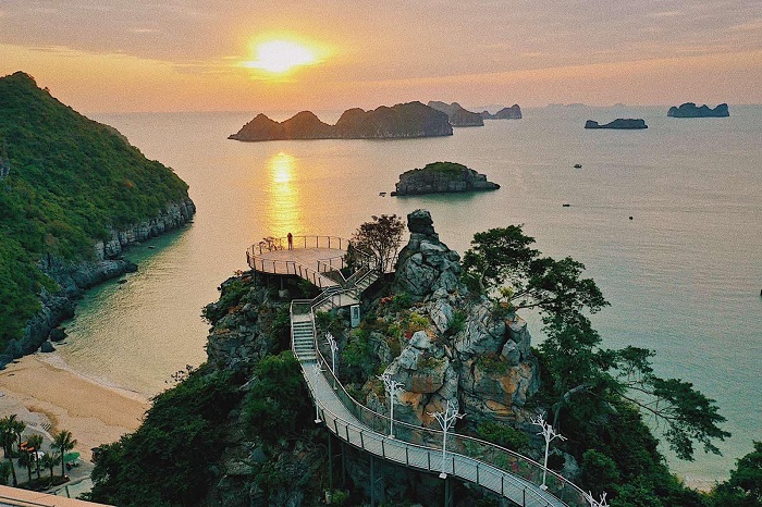 Khung cảnh hoang sơ tại Cát Bà Hải Phòng