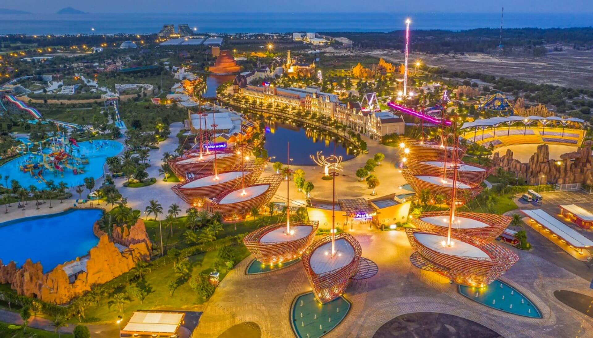 Ngũ hồ Bạch Mã Bến cảng giao thoa tại VinWonders Nam Hội An