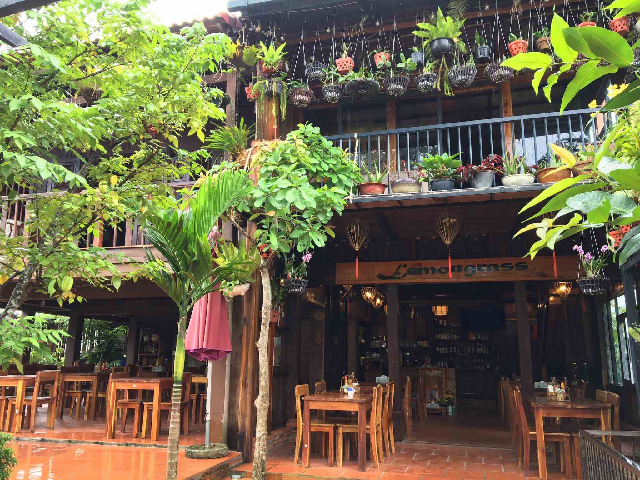 quán ăn ngon Phú Quốc Không gian nhà hàng Lemongrass