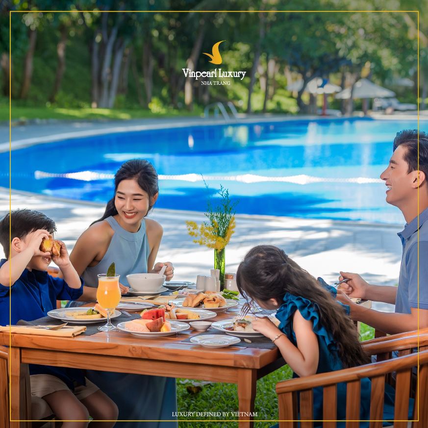 nhà hàng Blue Lagoon Vinpearl Luxury Nha Trang