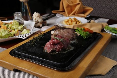 Trải nghiệm thiên đường ẩm thực đa dạng ngay tại VinWonders & Vinpearl Safari Phú Quốc