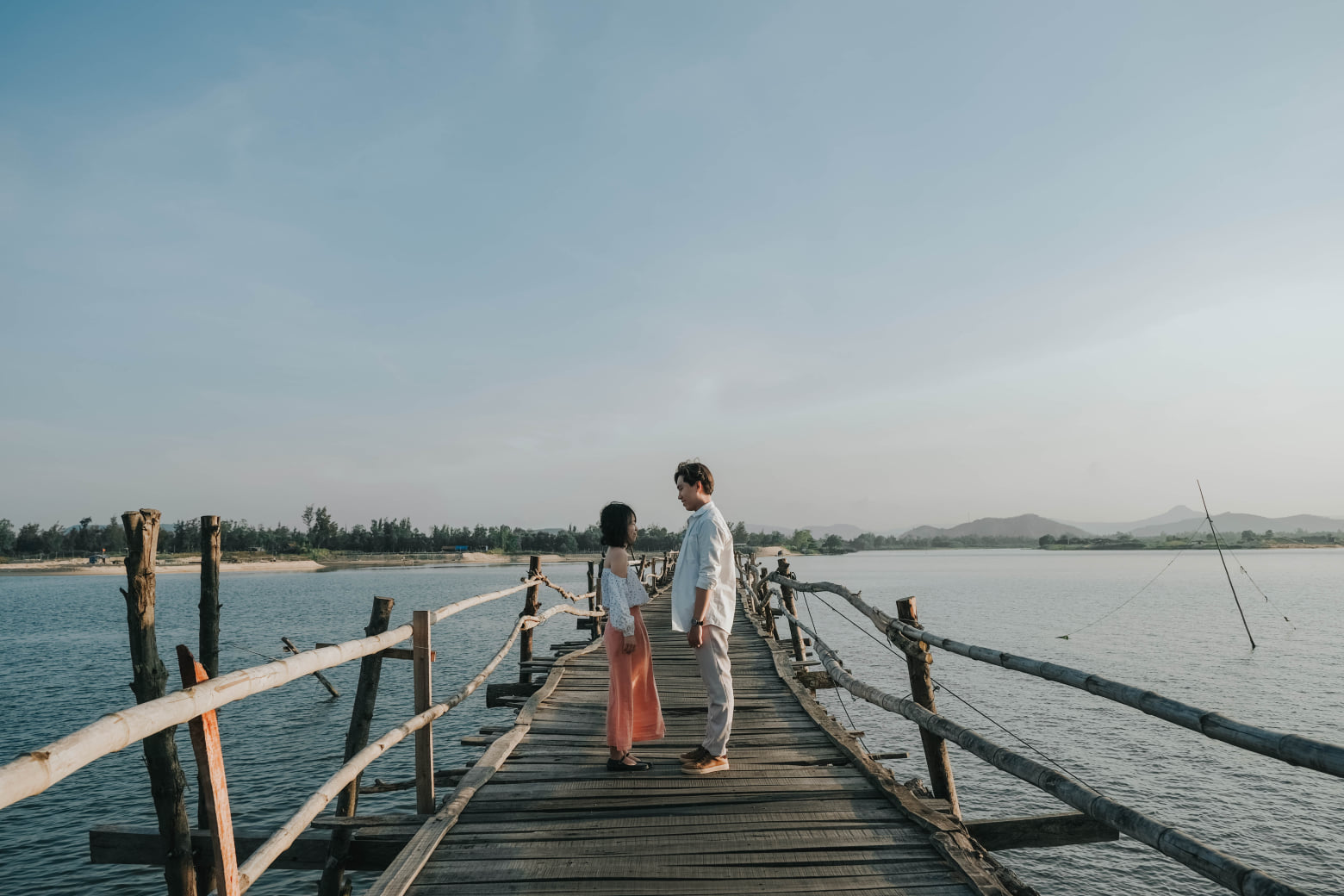 Nhà thờ Mằng Lăng Check in ở Cầu gỗ Ông Cọp