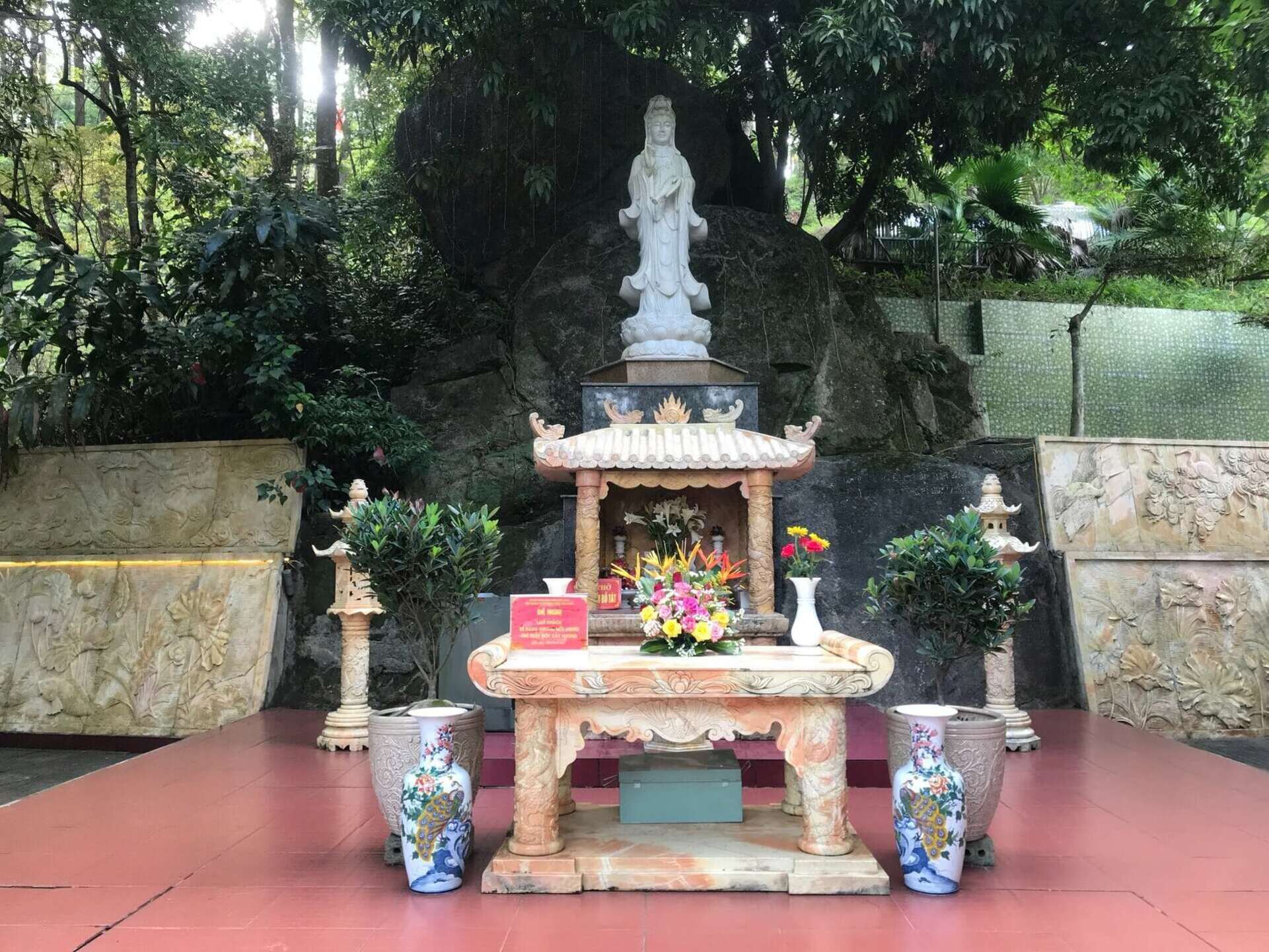 Chùa Hang Hà Tĩnh