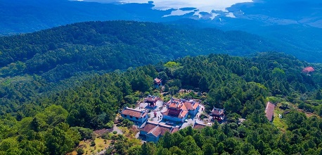 Khám phá núi Hồng Lĩnh Hà Tĩnh huyền thoại đi vào thi ca