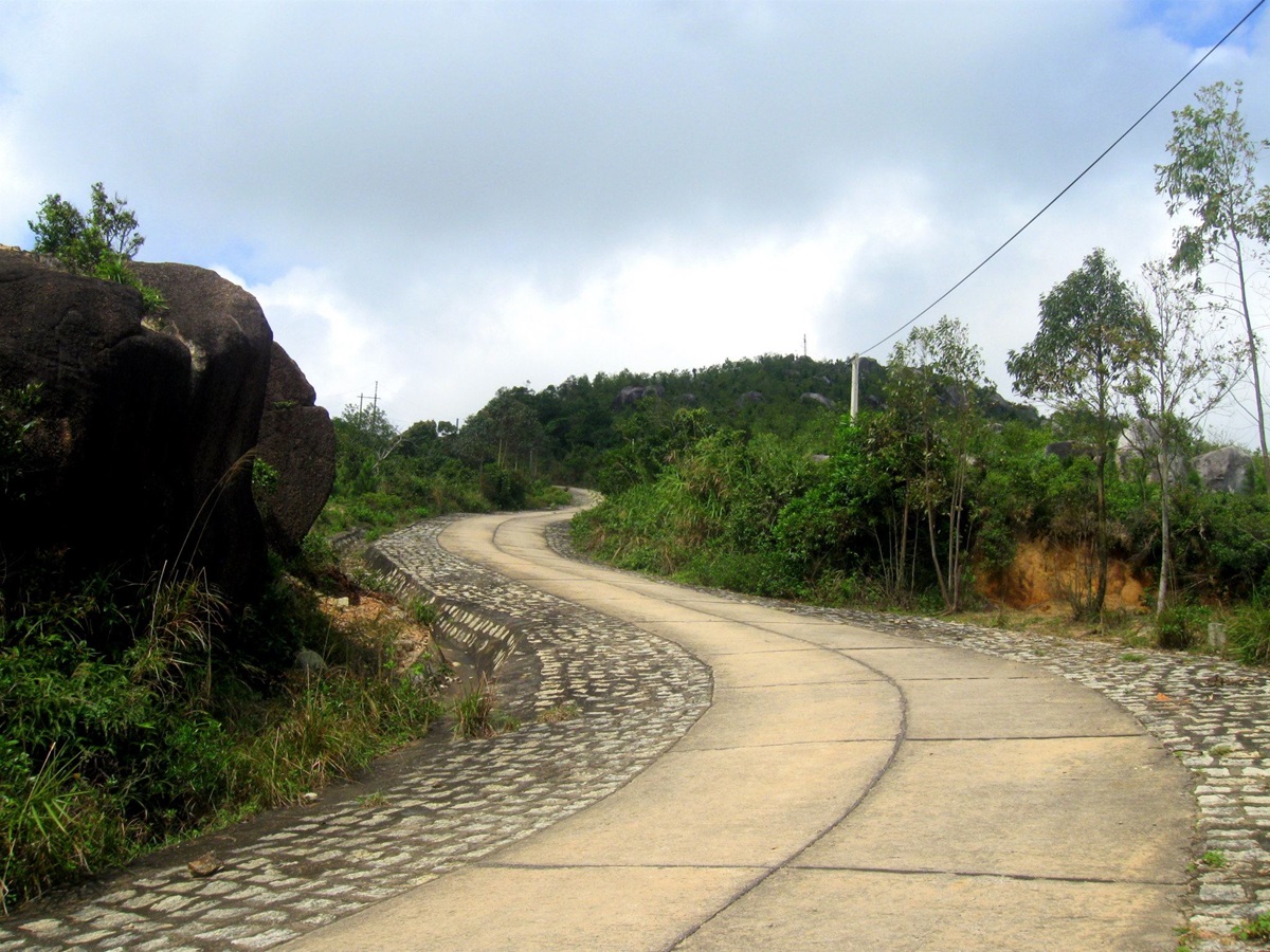 Hướng dẫn lộ trình chi tiết đường đi núi Vũng Chua Quy Nhơn 