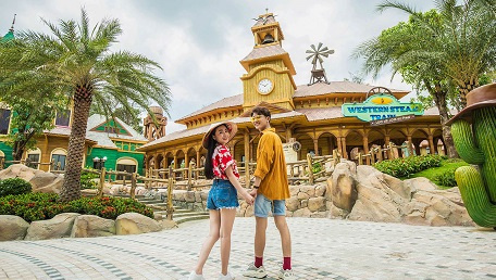 Hút ngàn like với những kiểu chụp ảnh đôi độc đáo, ấn tượng nhất 2025