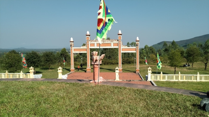 Đài Kính Thiên Khung cảnh núi non hùng vĩ tại mảnh đất linh thiêng Bình Định