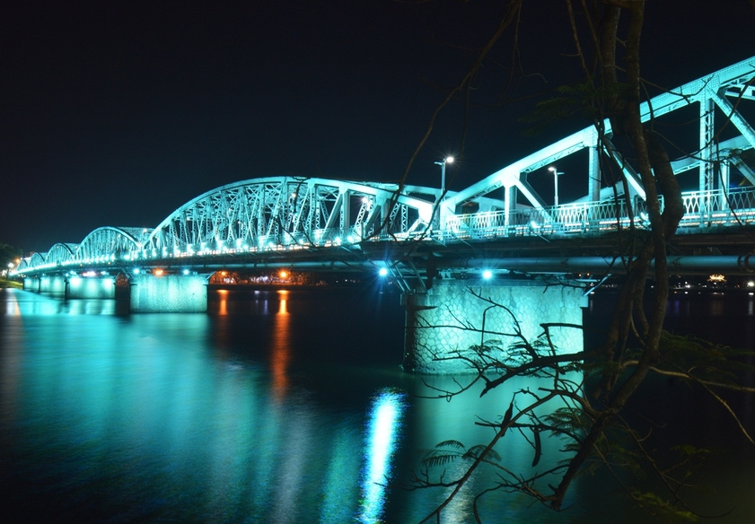 Cầu Trường Tiền Huế