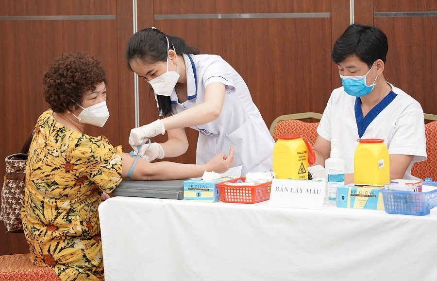 Ngày 27/2 hằng năm được lấy làm ngày Thầy thuốc Việt Nam nhằm tôn vinh những người công tác trong ngành Y tế