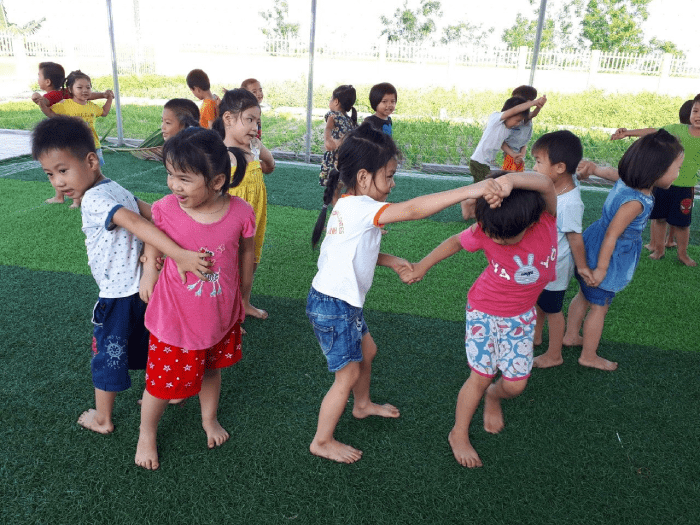 Những trò chơi tập thể cho học sinh tiểu học
