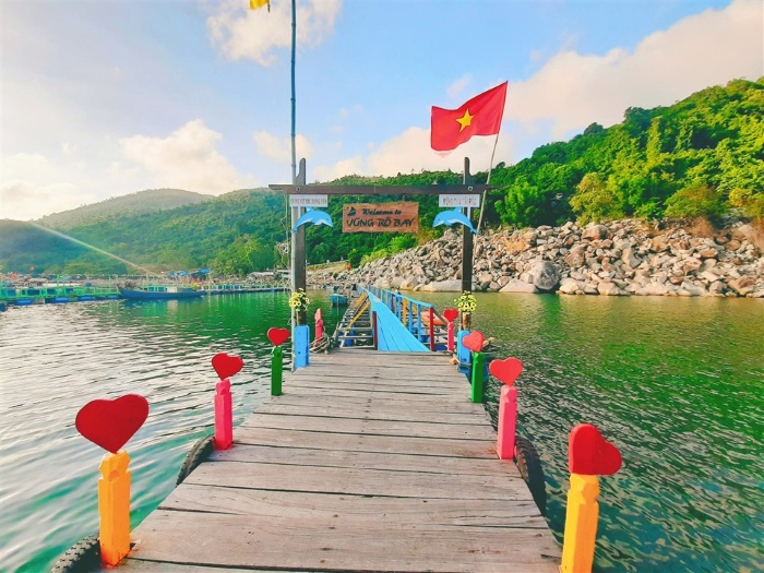 Vịnh Vũng Rô Tham quan Vịnh Vũng Rô xinh đẹp