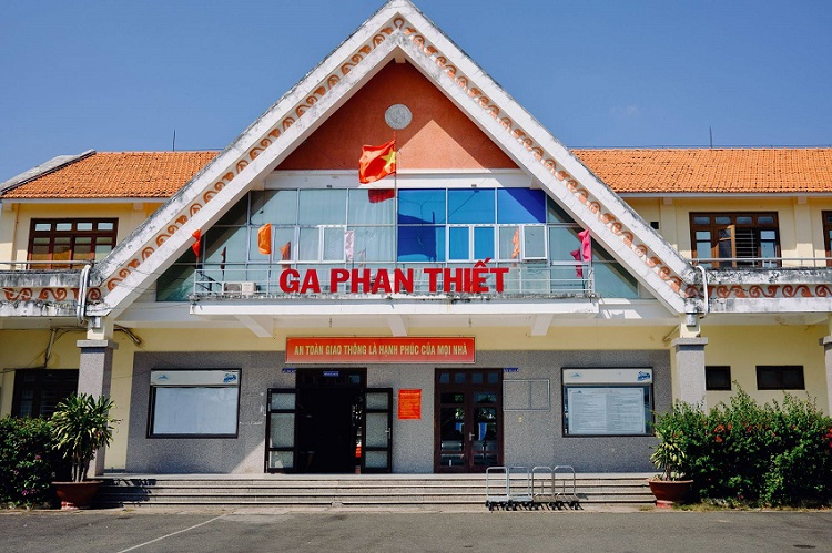 Phan Thiết cách Sài Gòn bao nhiêu km Nhà ga Phan Thiết