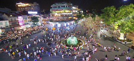 TẤT TẦN TẬT kinh nghiệm ăn chơi ở Phố đi bộ Hồ Gươm Hà Nội 2025