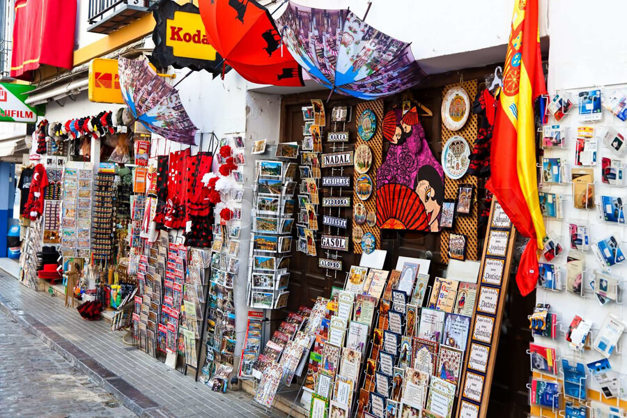 Phố đi bộ Huế Mua sắm quà lưu niệm độc đáo tại phố đi bộ Huế