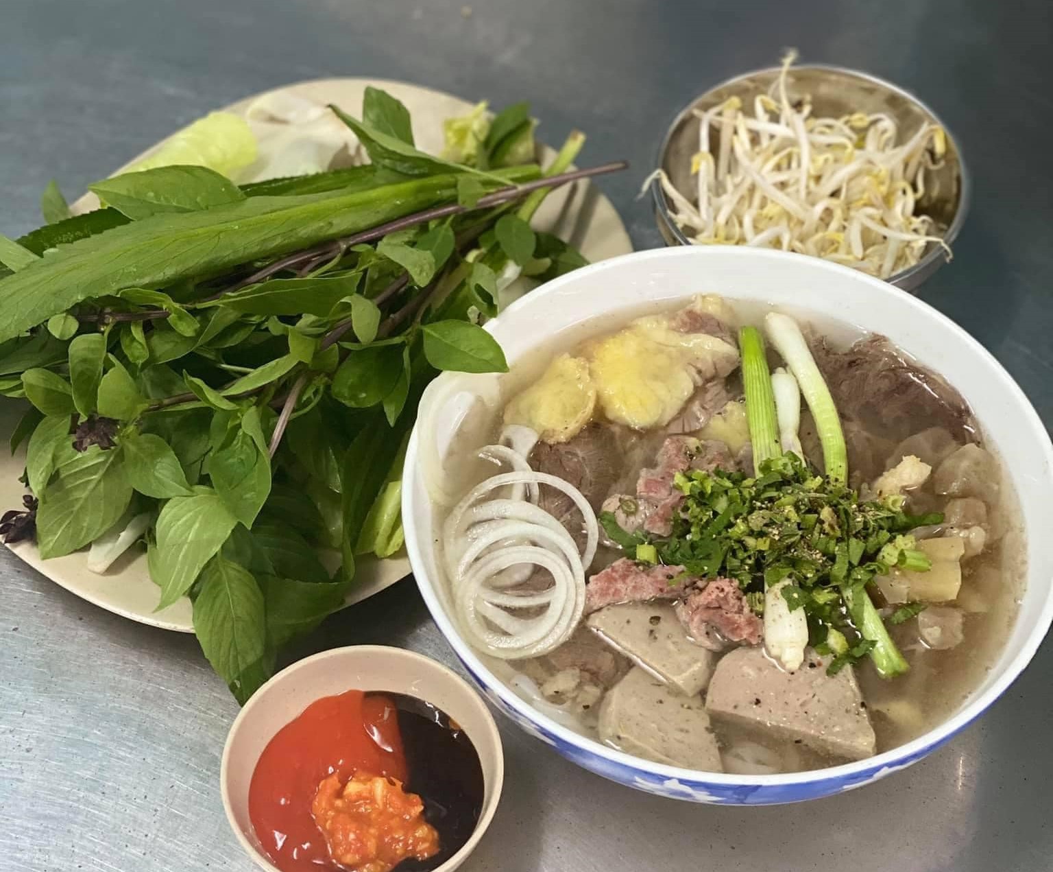 Phở Thưng Đà Lạt - quán ăn ngon “đốn tim” mọi thực khách