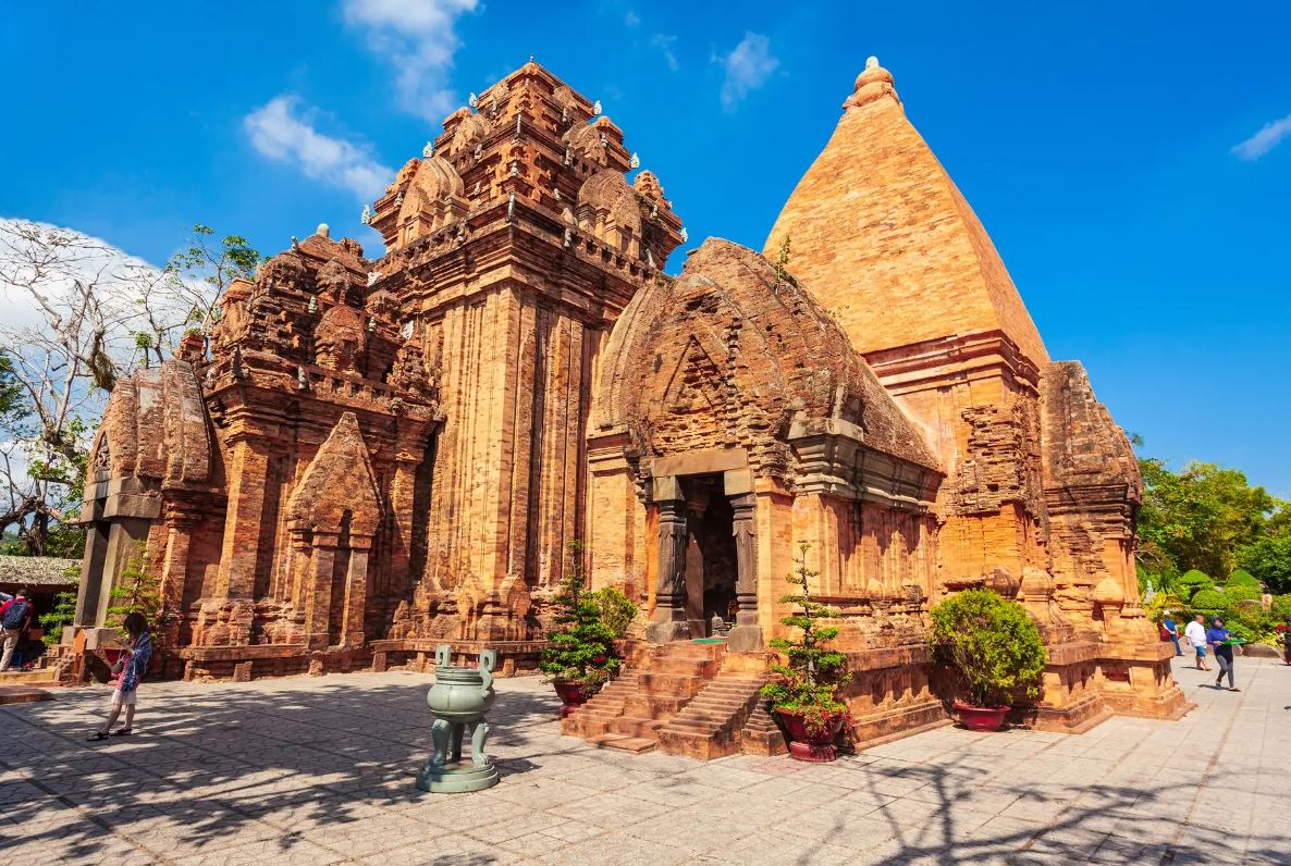 Башни По Нагар (Po Nagar Cham Towers) в Нячанге