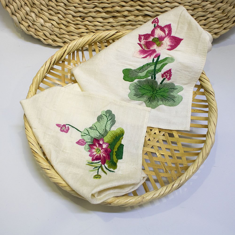 Quà tặng khăn tay đẹp mắt