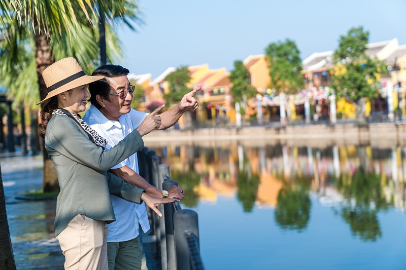 quà sinh nhật cho mẹ 50 tuổi Mẹ sẽ rất vui khi có dịp vui chơi, khám phá những điều mới mẻ tại VinWonders