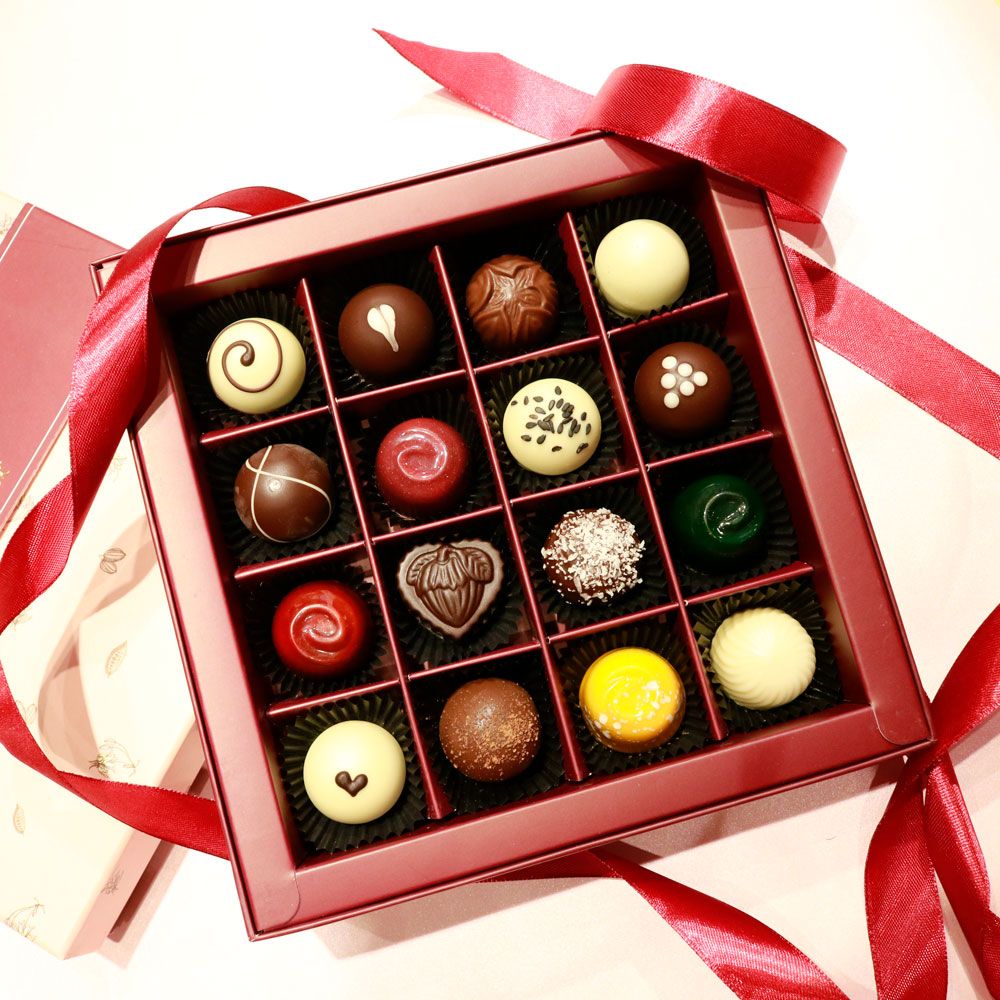 Sự ngọt ngào mà socola mang lại chắc chắn khiến nàng say đắm