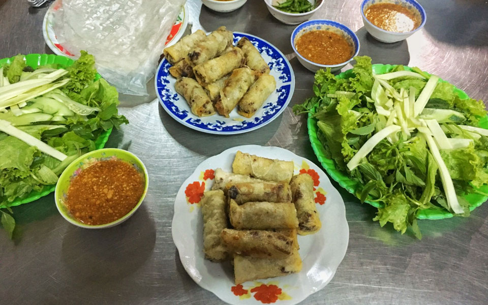 Chả dông giòn rụm, thơm nức