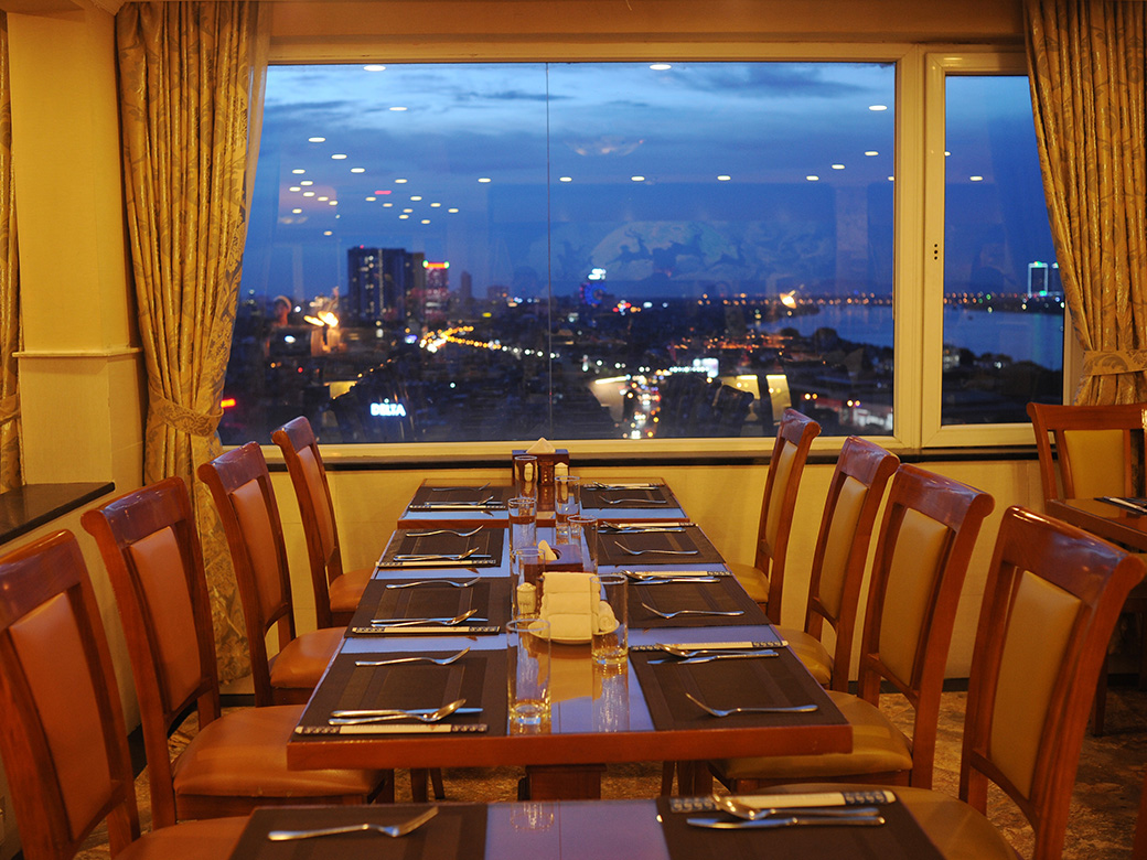 Không gian quán sang trọng, đẳng cấp