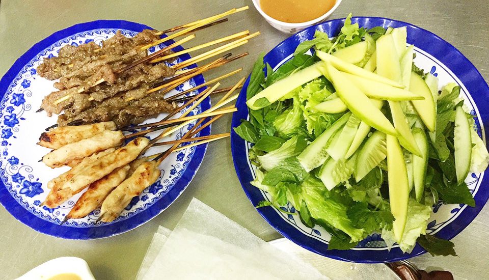 quán ăn ngon Quy Nhơn Nem chả nướng ở quán Cô Mười Quy Nhơn