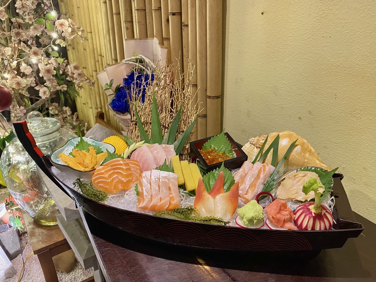 Xoa dịu chiếc bụng đói với quán Sushi bar