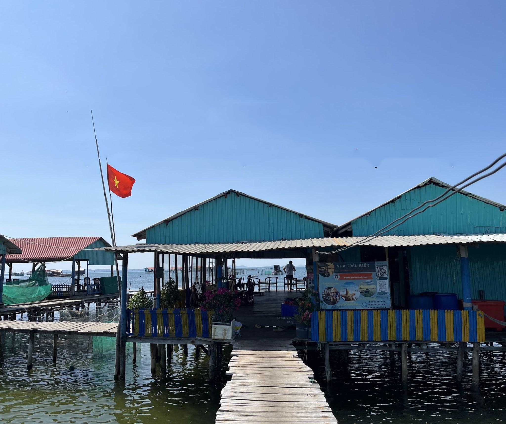 Quán ăn ở Rạch Vẹm Phú Quốc – Nhà Trên Biển