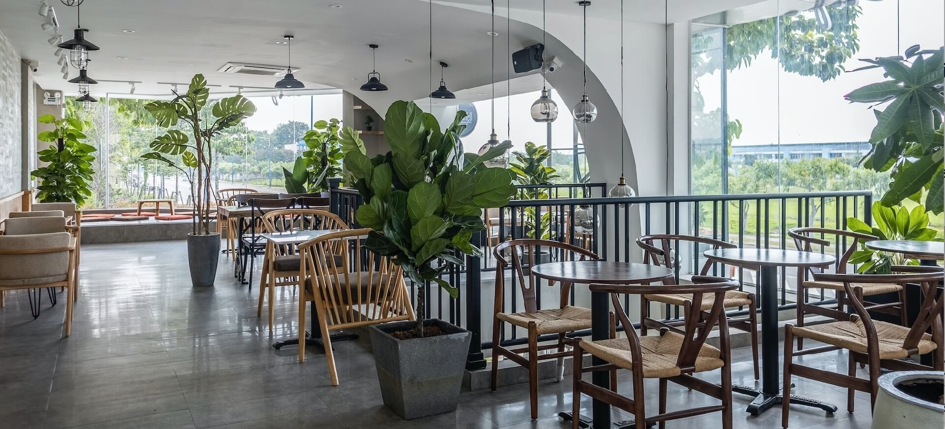 quán cafe long biên