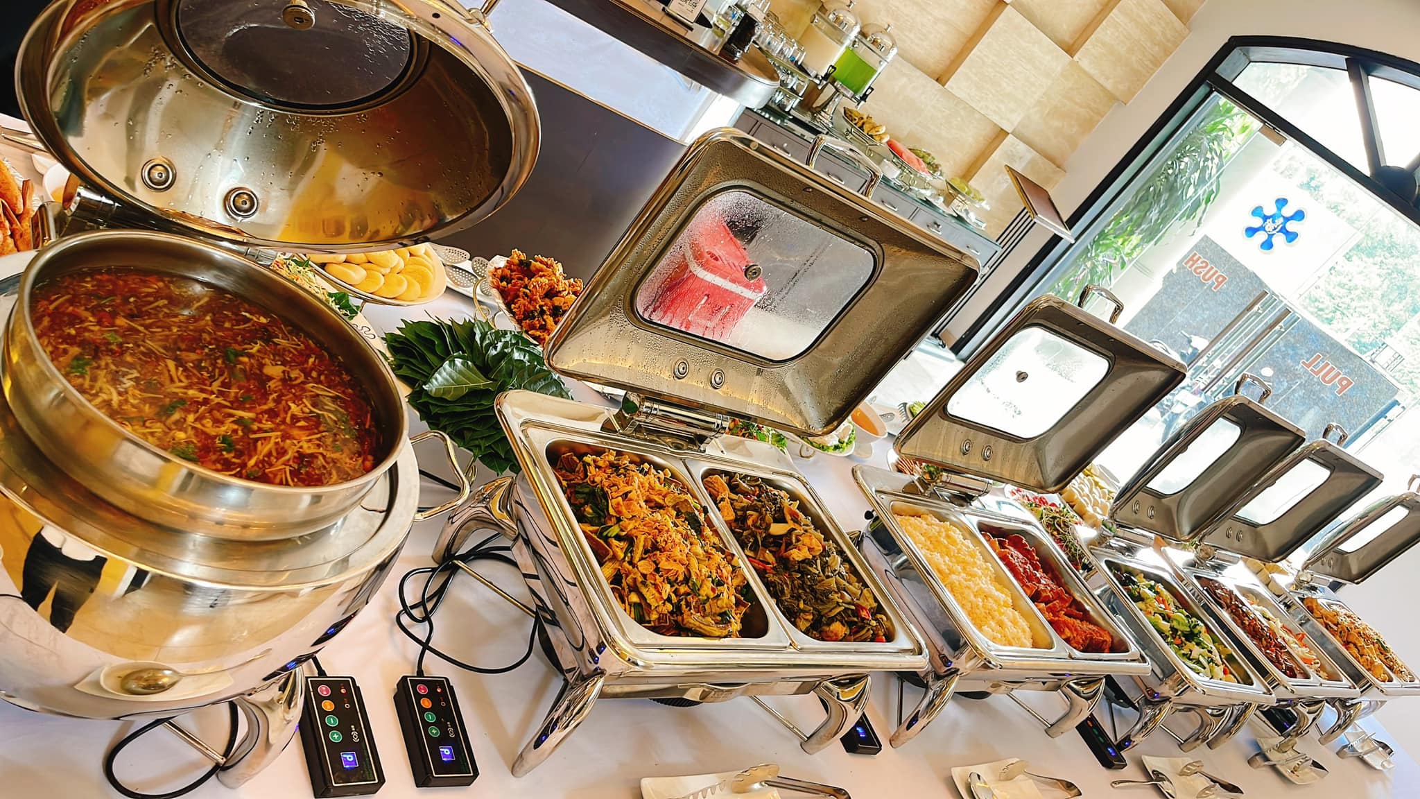 quán chay Long Biên Buffet chay tại quán chay Long Biên Lakeside Restaurant - Garco Dragon Hotel