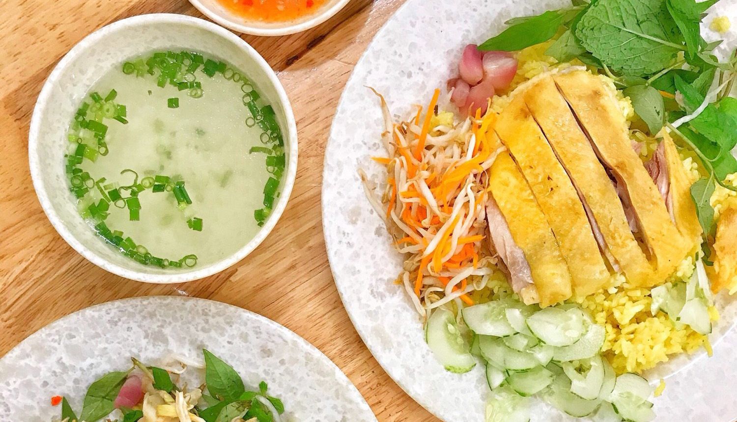 Cơm gà Tuyết Nhung là quán cơm gà ngon ở Quy Nhơn