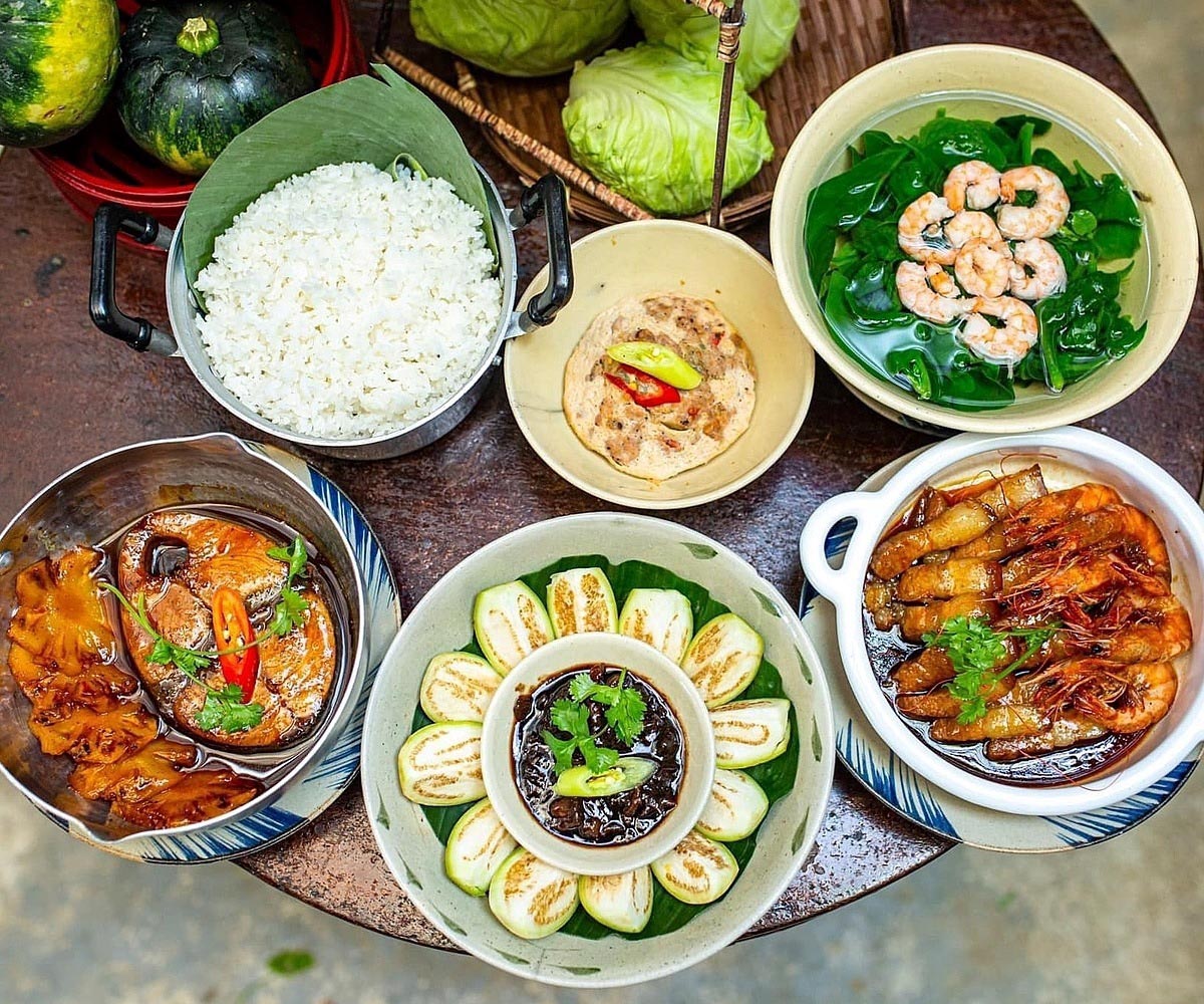 Menu quán đa dạng với nhiều món ăn hấp dẫn