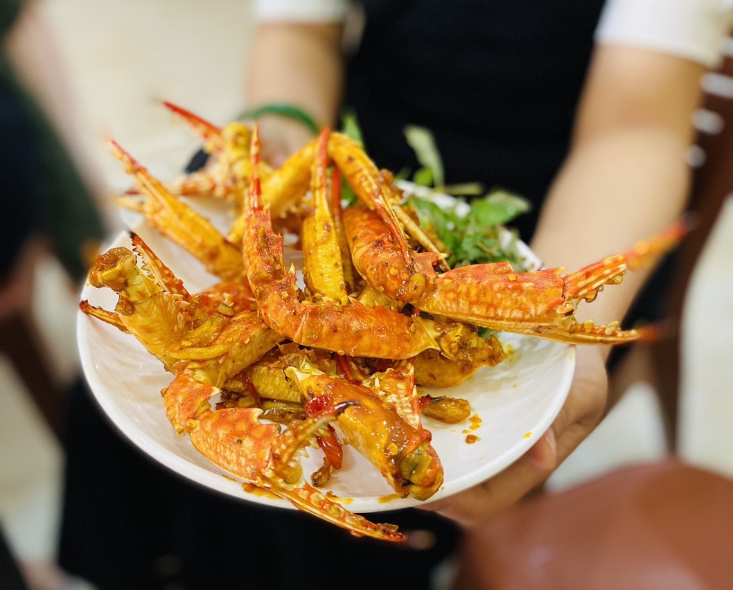 quán nhậu Đà Nẵng Quán Ba Phi Tào chuyên phục vụ nhiều món hải sản thơm ngon