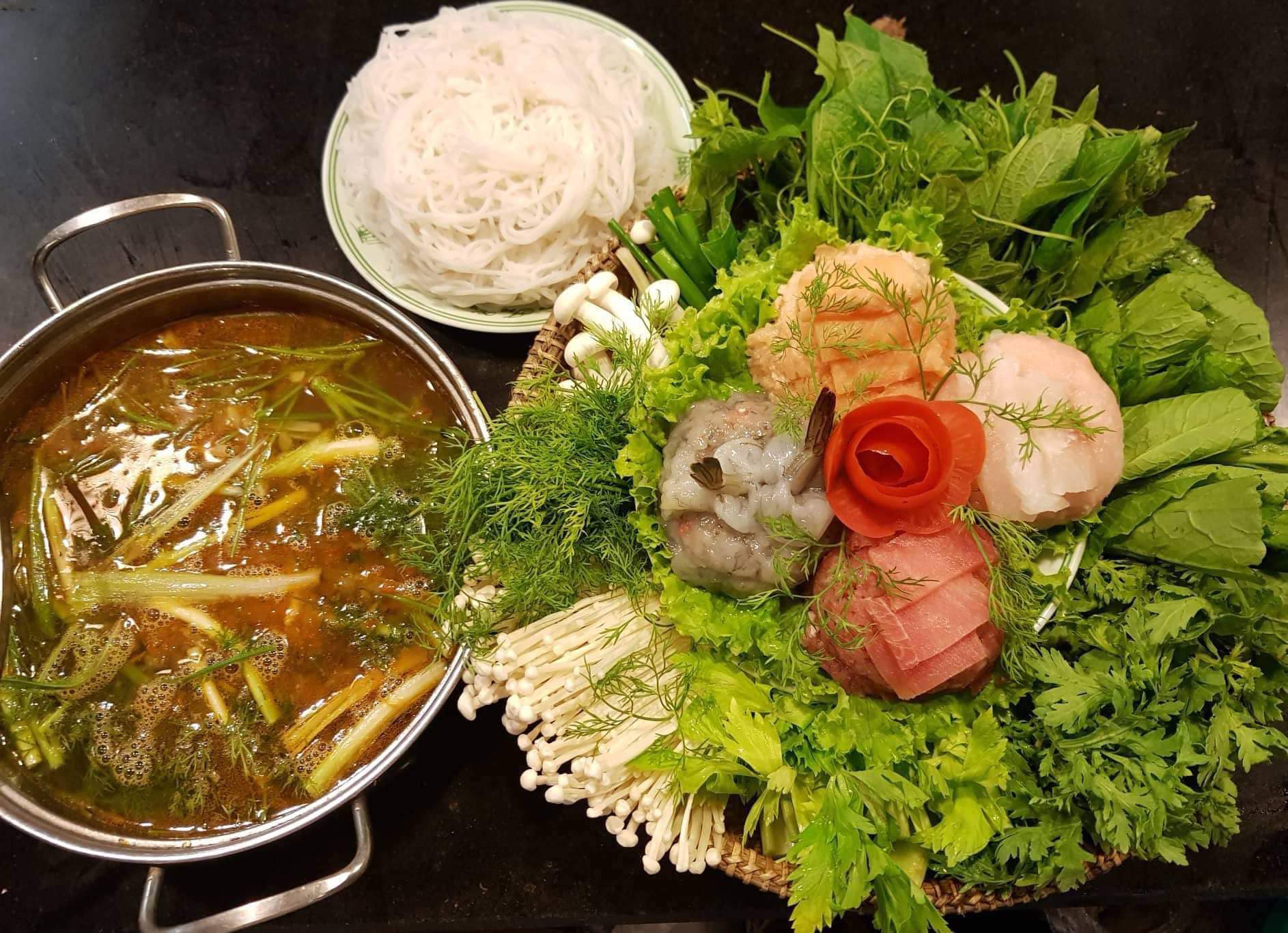 quán nhậu Đà Nẵng Món lẩu quậy hấp dẫn của quán Minh Mập